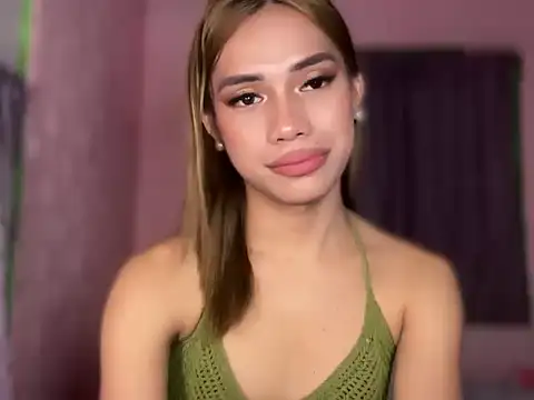 Snapshot of Lovelynikki03 chatting on 4, 7, 2026 Lovelynikki03 online show from 4, 7, 2026