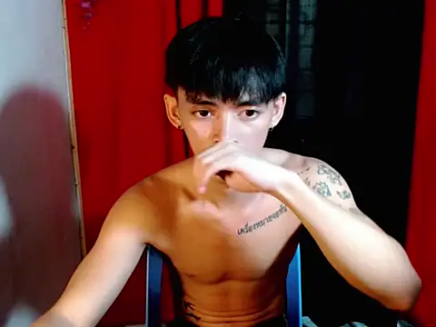 urhunky boy online show from 13, 5, 2026