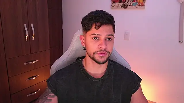 domsantiago  online show from 4, 2, 2026