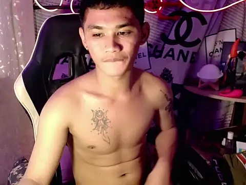 Snapshot of asianhardcock25 chatting on 1, 11, 2025 asianhardcock25 online show from 1, 11, 2025