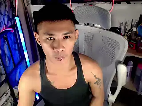 Snapshot of asianhardcock25 chatting on 27, 2, 2026 asianhardcock25 online show from 27, 2, 2026
