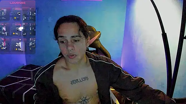 Snapshot of Maximiliano_scoott__ chatting on 29, 9, 2025 Maximiliano scoott   online show from 29, 9, 2025