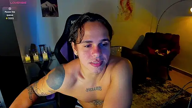 Snapshot of Maximiliano_scoott__ chatting on 16, 12, 2025 Maximiliano scoott online show from 16, 12, 2025