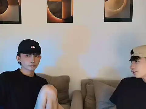 Snapshot of twink_pinoy chatting on 3, 8, 2026 twink pinoy online show from 3, 8, 2026