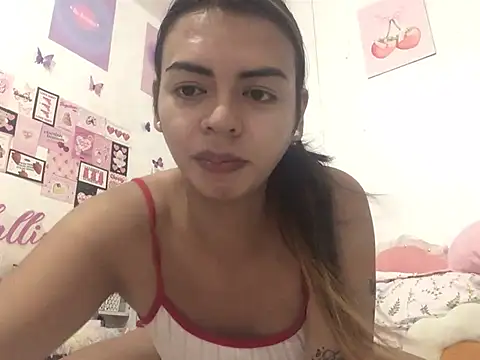classy adallia online show from 3, 6, 2026