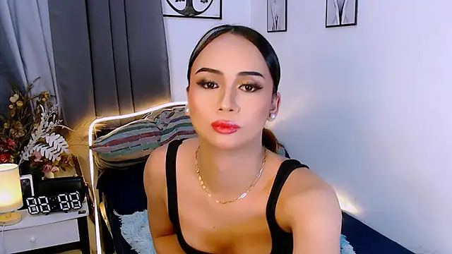 Zialustts online show from 10, 10, 2025