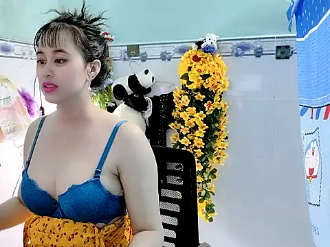 emgaixinhngoan online show from 18, 9, 2025