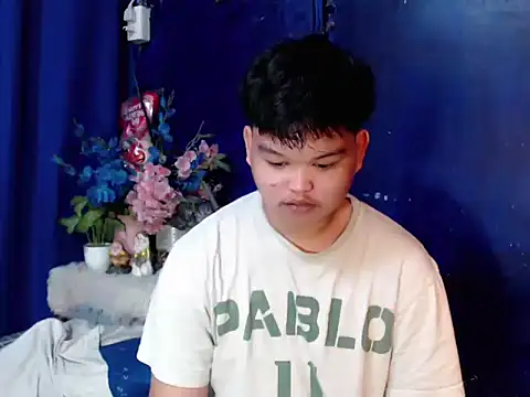 Snapshot of Reynelcock chatting on 11, 2, 2026 Reynelcock online show from 11, 2, 2026