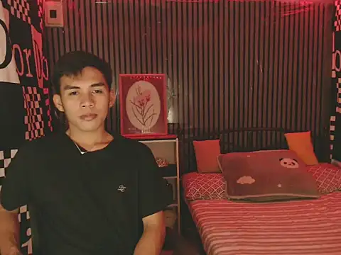 urhot chany online show from 11, 4, 2026