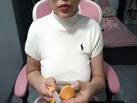 Ori-Yannie online show from 2, 11, 2025