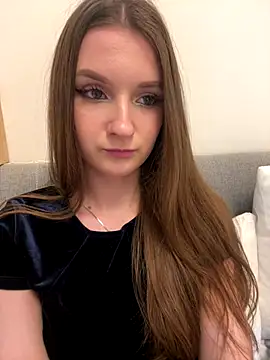 AdelinaEmber online show from 21, 11, 2025