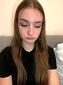 AdelinaEmber online show from 23, 11, 2025