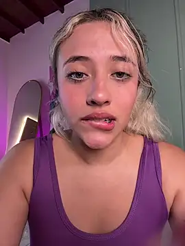 Snapshot of Alexa__Blue chatting on 24, 10, 2025 Alexa Blue online show from 24, 10, 2025