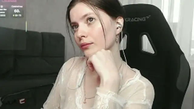 cute elfy  online show from 7, 3, 2026