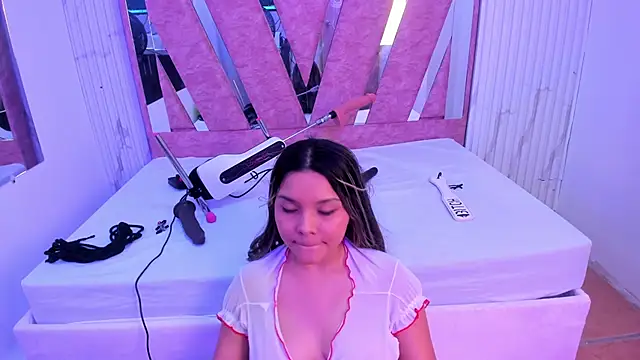 Wonderkloe  online show from 24, 5, 2026