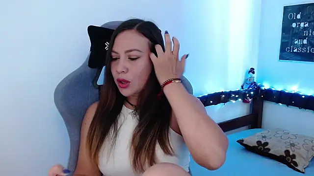 Luna-Gomez online show from 9, 10, 2025