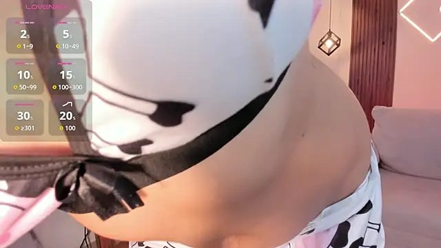 Snapshot of Miiaa_jones chatting on 13, 10, 2025 Miiaa jones online show from 13, 10, 2025