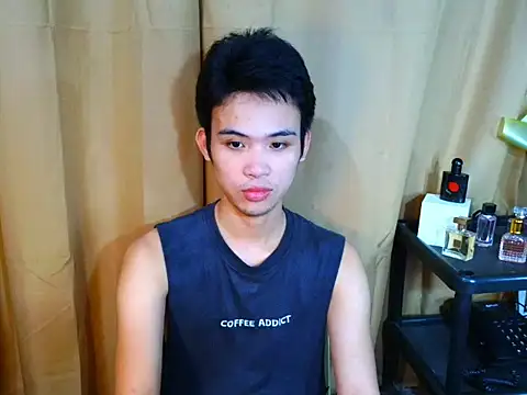 Snapshot of Urasiancumboix chatting on 22, 11, 2025 Urasiancumboix online show from 22, 11, 2025