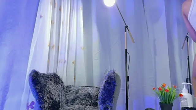 BeccaReedd online show from 3, 12, 2025