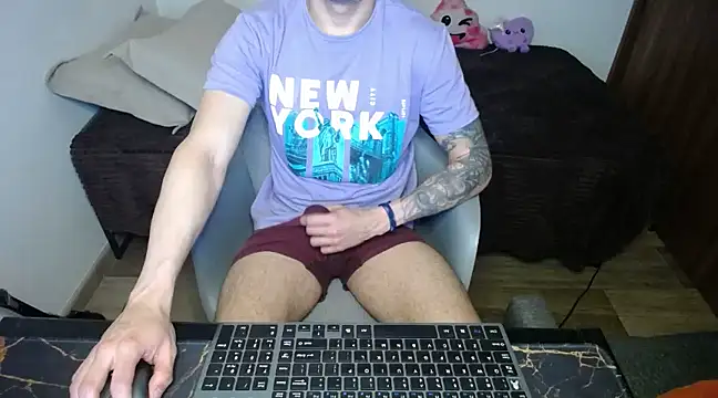 Snapshot of bossking017 chatting on 17, 2, 2025 bossking017 online show from 17, 2, 2025