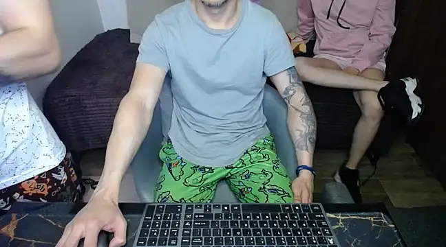 Snapshot of bossking017 chatting on 21, 2, 2025 bossking017 online show from 21, 2, 2025