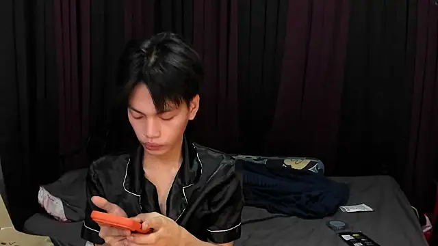 hotfreshdior online show from 12, 2, 2026