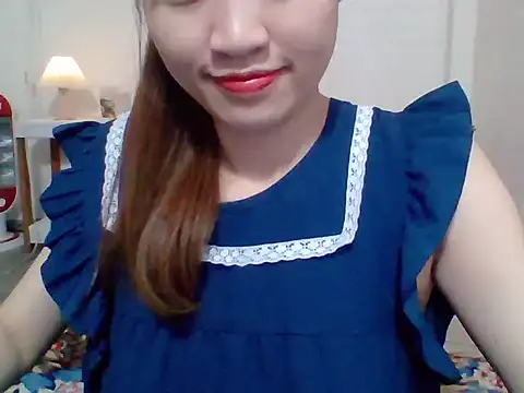 Snapshot of __Donna__ chatting on 12, 10, 2025   Donna   online show from 12, 10, 2025