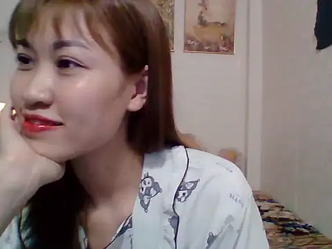 Snapshot of __Donna__ chatting on 21, 10, 2025   Donna   online show from 21, 10, 2025