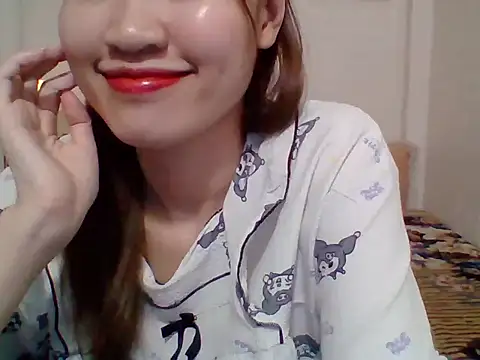 Snapshot of __Donna__ chatting on 25, 10, 2025   Donna   online show from 25, 10, 2025