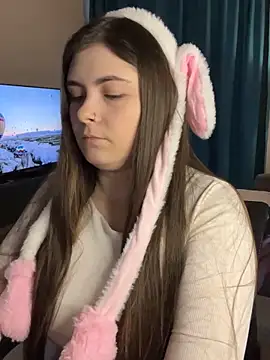 Lovely Waifu online show from 5, 4, 2026