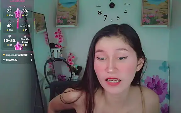 Snapshot of anne_smithe chatting on 4, 2, 2026 anne smithe online show from 4, 2, 2026