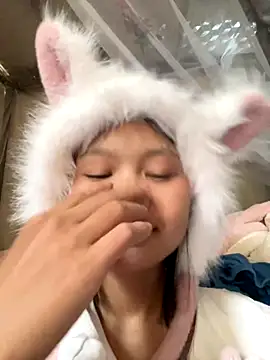 Daisy018 online show from 21, 10, 2025