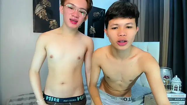 Snapshot of crazyasiantwink chatting on 21, 10, 2025 crazyasiantwink online show from 21, 10, 2025