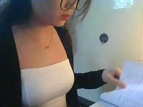 Linzly online show from 5, 11, 2025