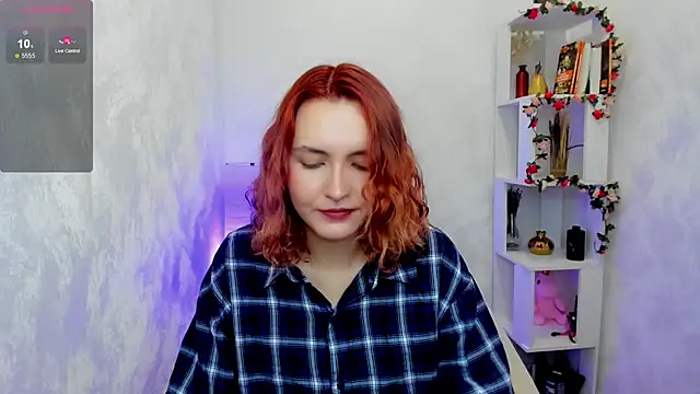 Snapshot of Elis_Cherry chatting on 10, 9, 2025 Elis Cherry online show from 10, 9, 2025