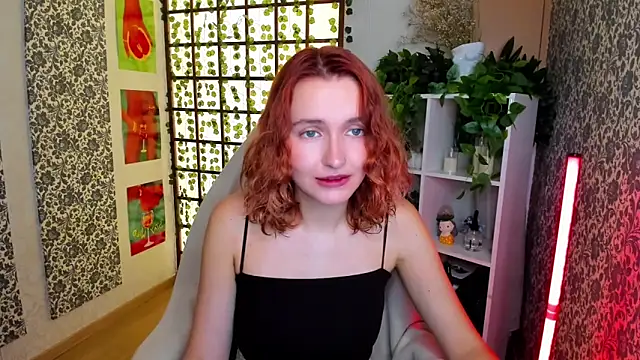 Snapshot of Elis_Cherry chatting on 13, 9, 2025 Elis Cherry online show from 13, 9, 2025