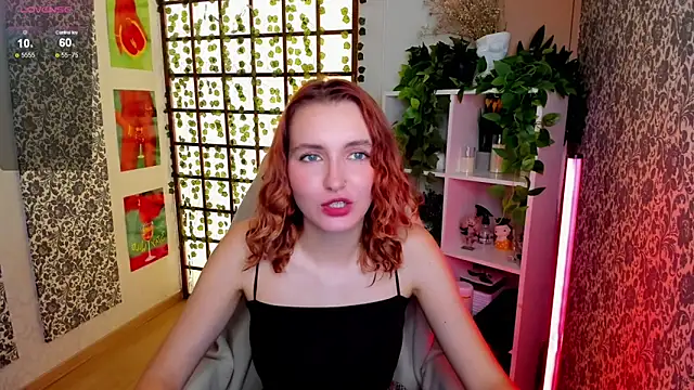 Snapshot of Elis_Cherry chatting on 9, 10, 2025 Elis Cherry online show from 9, 10, 2025