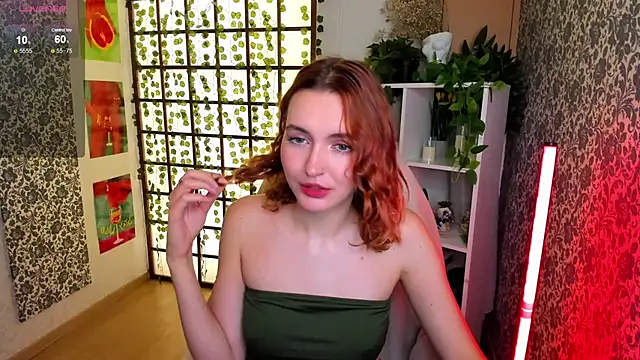 Snapshot of Elis_Cherry chatting on 14, 10, 2025 Elis Cherry online show from 14, 10, 2025