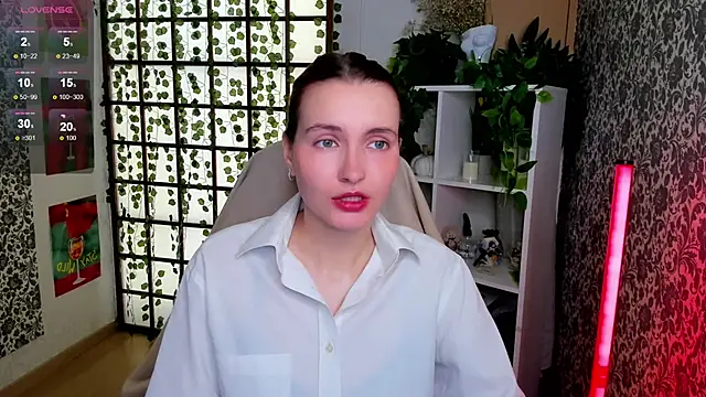 Snapshot of Elis_Cherry chatting on 20, 10, 2025 Elis Cherry online show from 20, 10, 2025