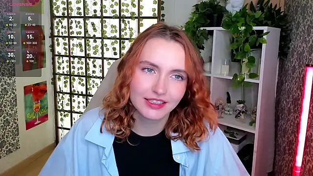 Snapshot of Elis_Cherry chatting on 21, 10, 2025 Elis Cherry online show from 21, 10, 2025