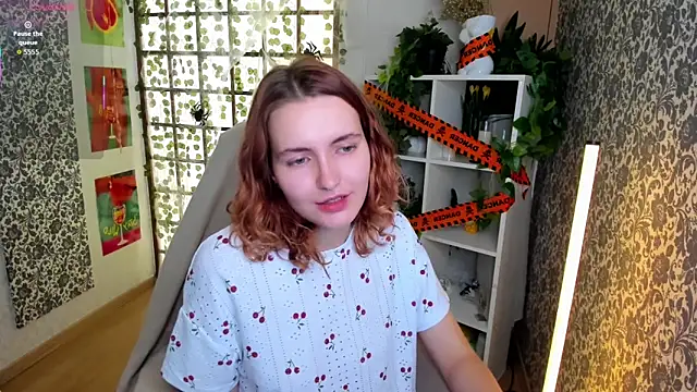 Snapshot of Elis_Cherry chatting on 13, 11, 2025 Elis Cherry online show from 13, 11, 2025