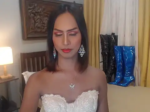 Nathalieheartt online show from 7, 11, 2025