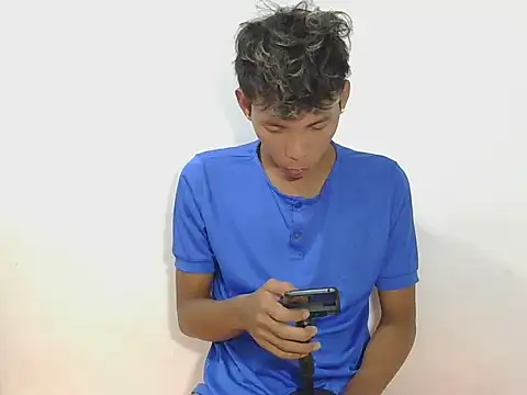 isanxxx online show from 15, 10, 2025