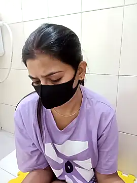 Snapshot of Hot_Jaanvi_ chatting on 11, 10, 2025 Hot Jaanvi online show from 11, 10, 2025