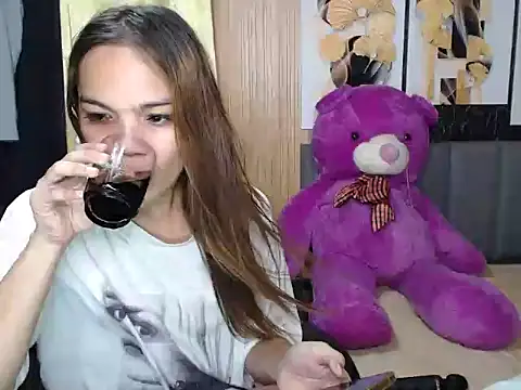 Snapshot of Raffa_ella69 chatting on 18, 11, 2025 Raffa ella69 online show from 18, 11, 2025