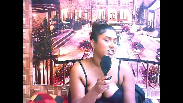 Snapshot of IndianChocolatepie4u chatting on 17, 10, 2025 IndianChocolatepie4u online show from 17, 10, 2025