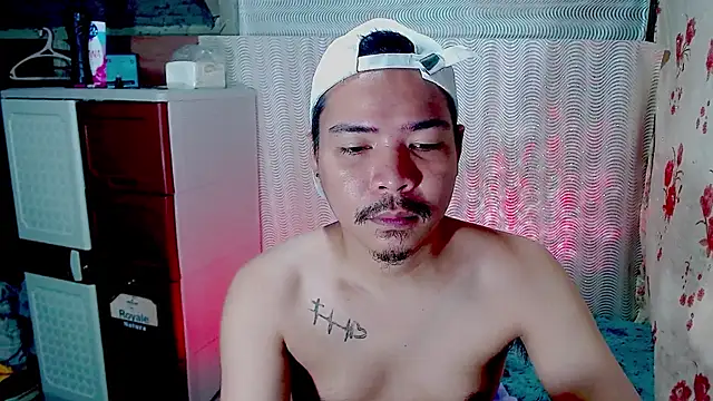 Snapshot of MANIACasianX chatting on 17, 10, 2025 MANIACasianX online show from 17, 10, 2025