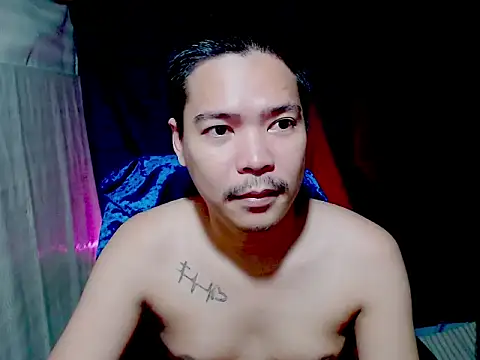 Snapshot of MANIACasianX chatting on 26, 11, 2025 MANIACasianX online show from 26, 11, 2025