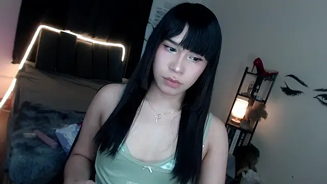 Veniceseduction online show from 5, 4, 2026