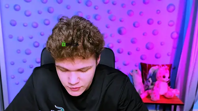 Snapshot of lucas_long_ chatting on 4, 12, 2025 lucas long online show from 4, 12, 2025